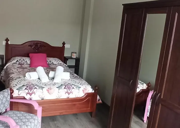 Turísticos 3 Golondrinas Apartamento Peñafiel